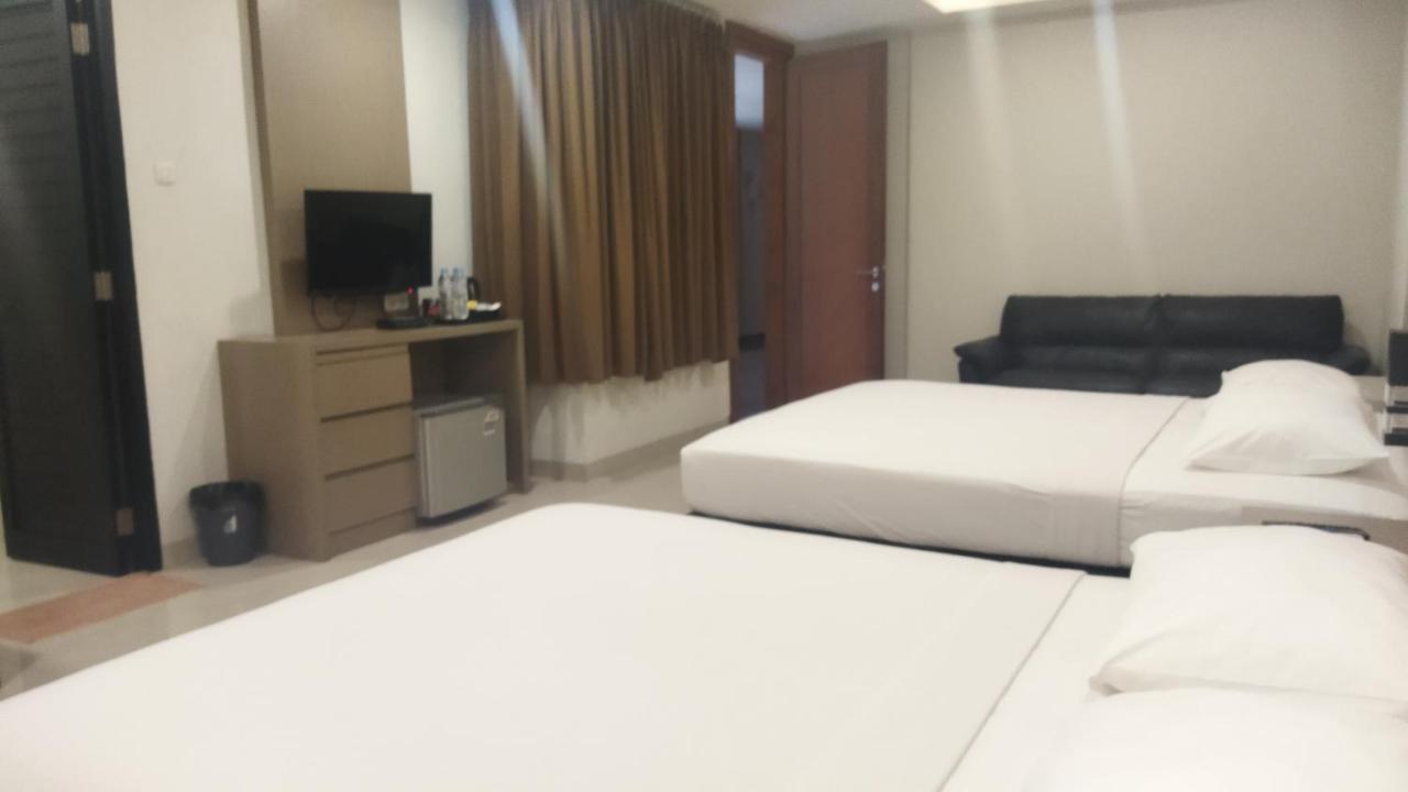 Yobel Hotel Yogyakarta Eksteriør billede